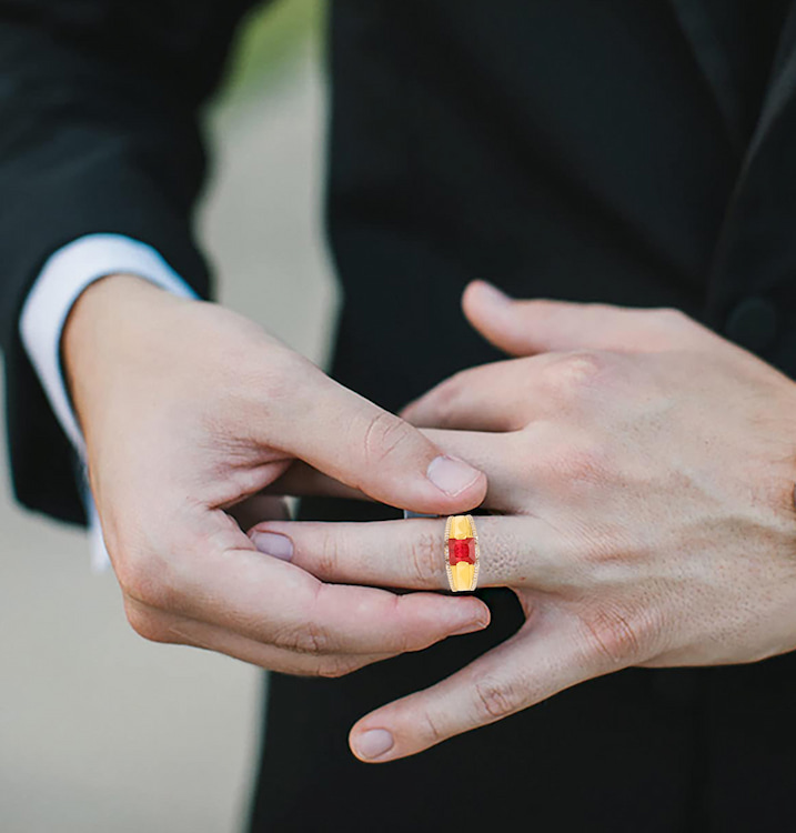 The Scarlet Dreams Ring